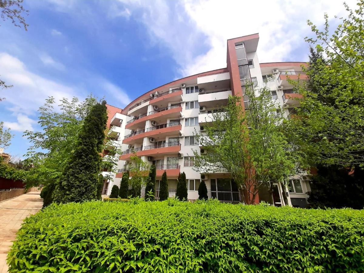 Riviera Fort Beach Apartments By Kalina Resort, Ράβντα Εξωτερικό φωτογραφία