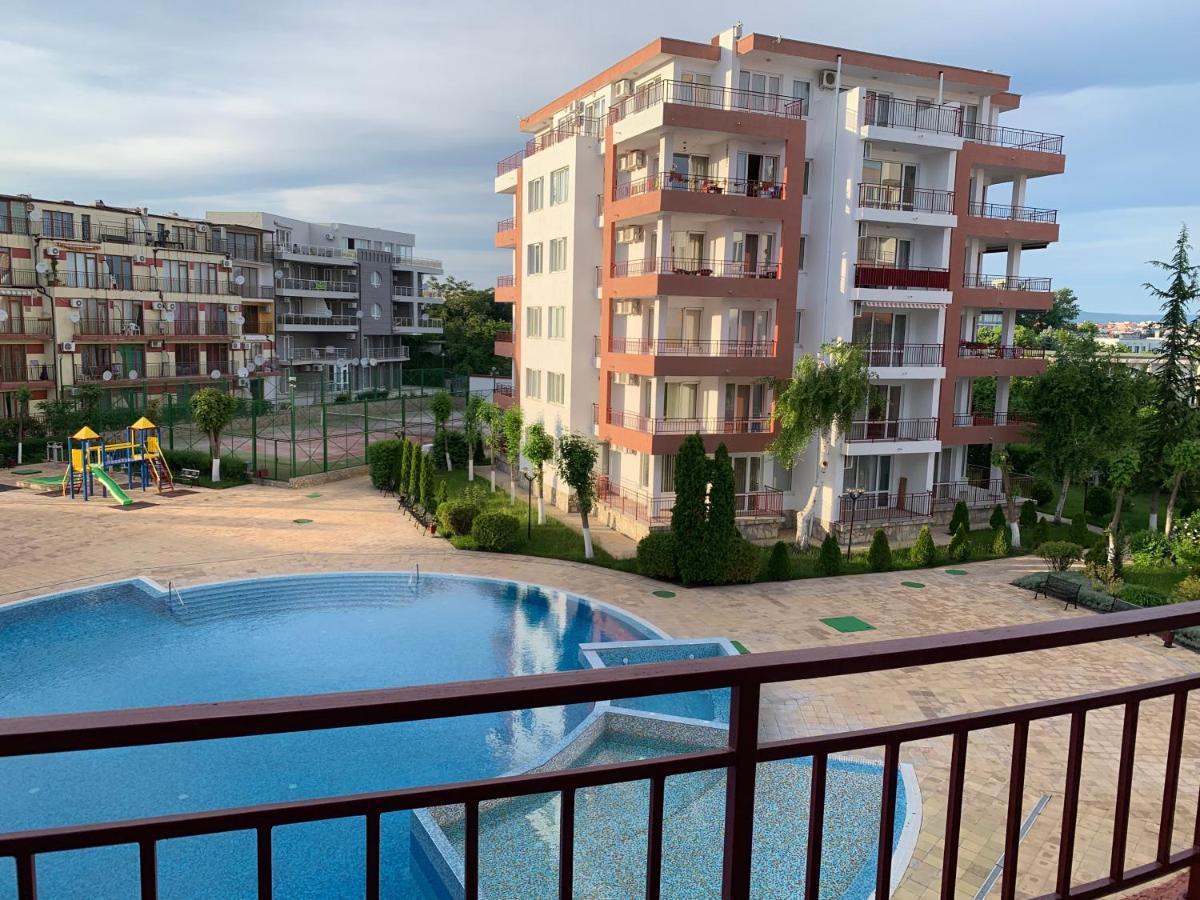Riviera Fort Beach Apartments By Kalina Resort, Ράβντα Εξωτερικό φωτογραφία