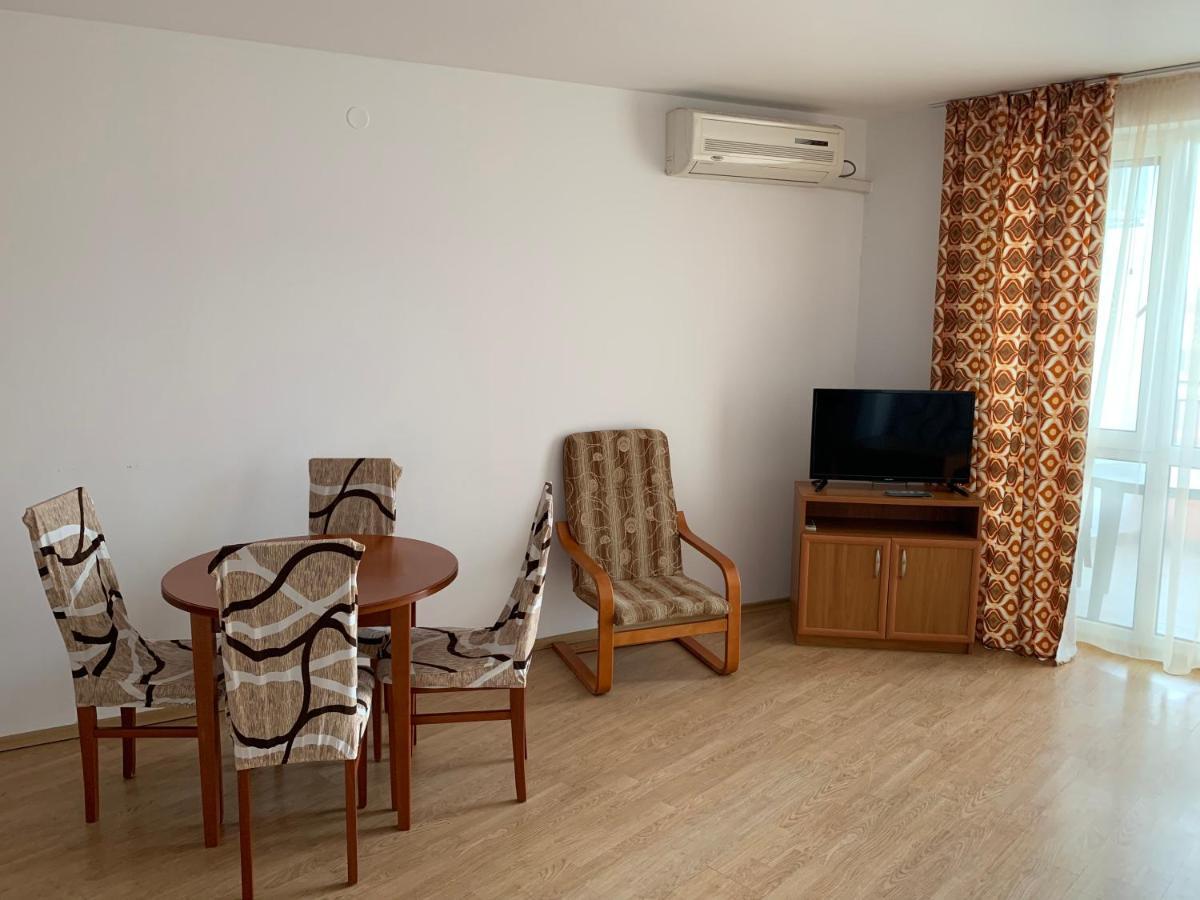 Riviera Fort Beach Apartments By Kalina Resort, Ράβντα Εξωτερικό φωτογραφία