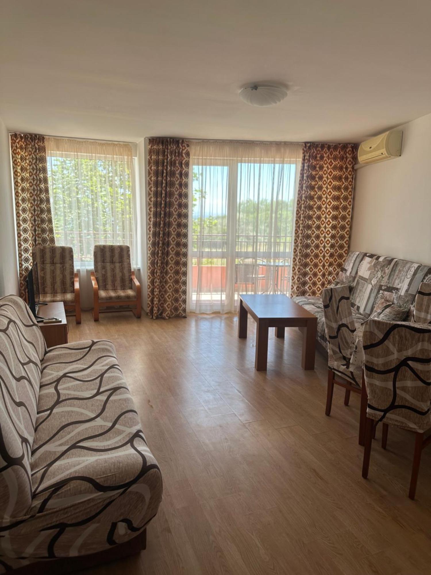 Riviera Fort Beach Apartments By Kalina Resort, Ράβντα Εξωτερικό φωτογραφία