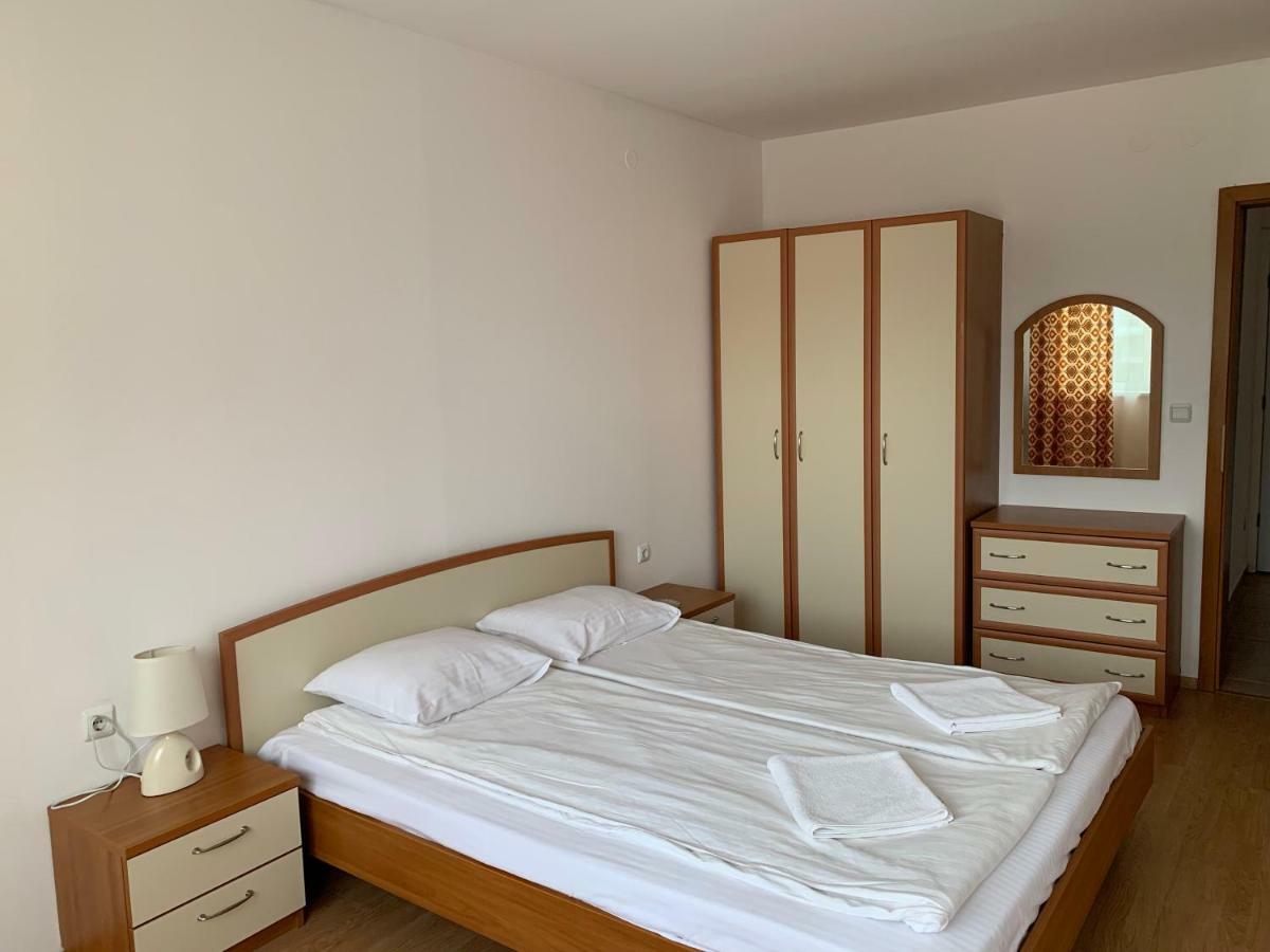 Riviera Fort Beach Apartments By Kalina Resort, Ράβντα Εξωτερικό φωτογραφία